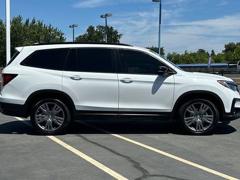 Used 2022 Honda Pilot Sport image 3