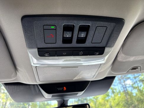 New 2026 Nissan Pathfinder Platinum image 39