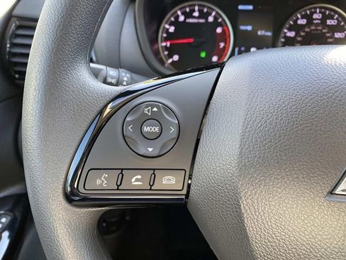 New 2026 Mitsubishi Eclipse Cross LE image 12