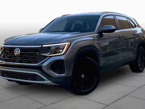 Used 2024 Volkswagen Atlas Cross Sport SE w/ Black Wheel Package AWD/4WD image 1