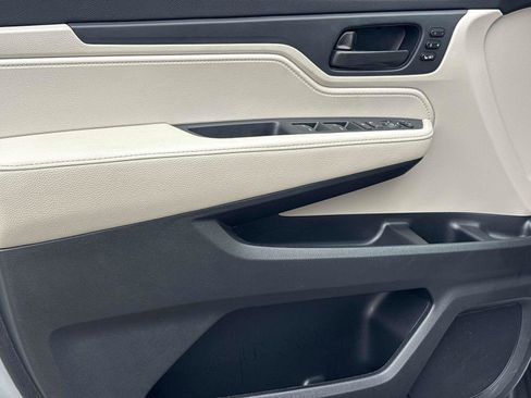 Certified 2025 Honda Odyssey EX-L image 19