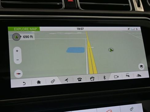 Used 2020 Land Rover Range Rover HSE image 28