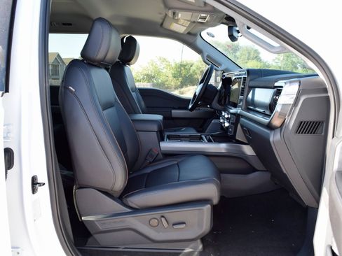 New 2026 Ford F250 Lariat w/ FX4 Off-Road Package image 23