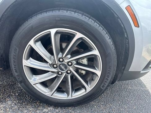 Certified 2023 Lincoln Corsair FWD w/ Equipment Group 101A image 9