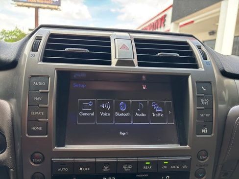 Used 2014 Lexus GX 460 Luxury image 32