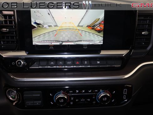 Certified 2026 GMC Sierra 1500 SLT AWD/4WD image 25