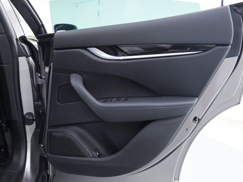 Certified 2022 Maserati Levante GT AWD/4WD image 14