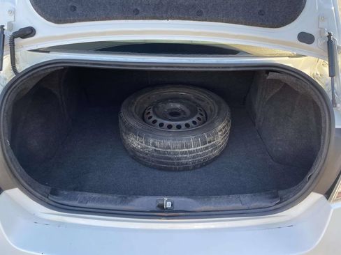 Used 2011 Nissan Sentra 2.0 S FWD image 10