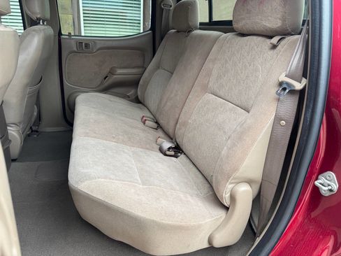 Used 2004 Toyota Tacoma PreRunner image 22