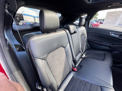 Used 2024 Ford Edge ST-Line AWD/4WD image 21
