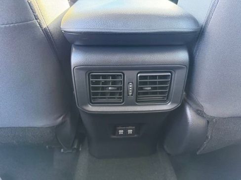 Used 2021 Toyota RAV4 XLE image 15