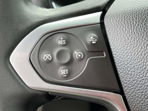 Certified 2023 Chevrolet Traverse LT w/ Rear Camera Mirror Package image 20