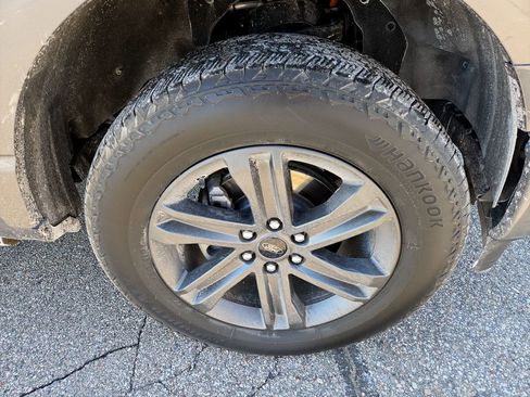 Used 2023 Ford F150 Lariat w/ Equipment Group 502A High AWD/4WD image 37