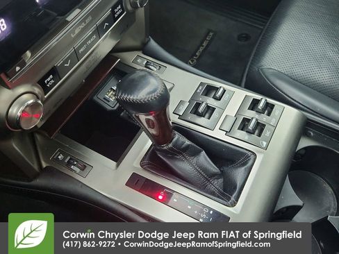 Used 2017 Lexus GX 460 Luxury w/ Preferred Accessory Package image 29