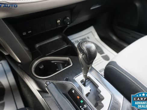 Used 2018 Toyota RAV4 Adventure AWD/4WD image 28