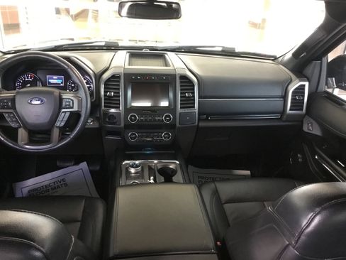 Used 2020 Ford Expedition XLT w/ Equipment Group 202A image 11