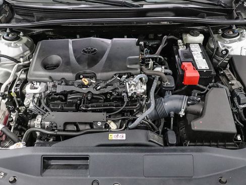 Used 2022 Toyota Camry SE w/ Carpet Mat Package (TMS) FWD image 29