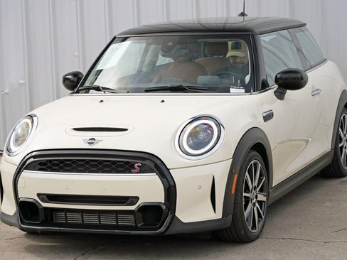 Used 2023 MINI Cooper S image 43