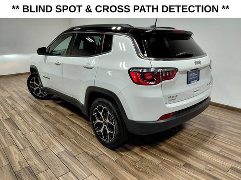 Certified 2025 Jeep Compass Limited AWD/4WD image 9