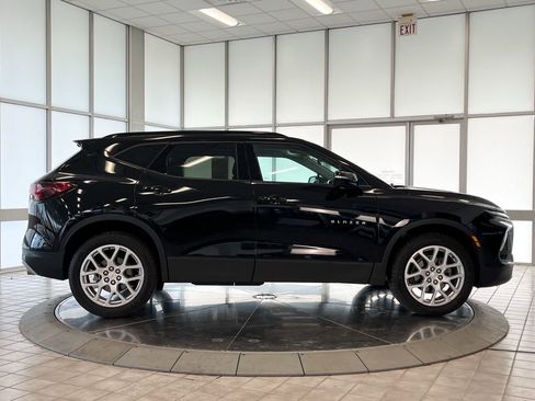 Used 2023 Chevrolet Blazer LT image 9