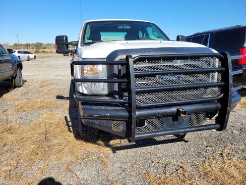Used 2015 Ford F250 XL w/ Power Equipment Group image 3