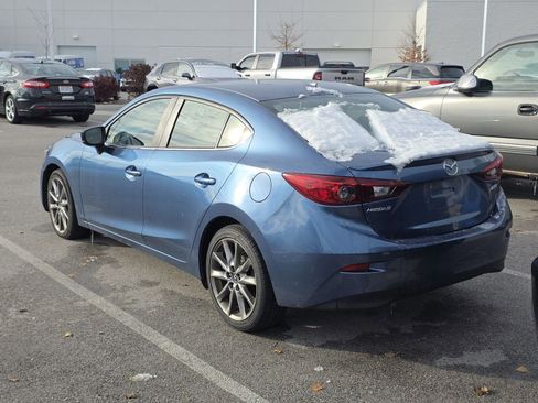 Used 2018 MAZDA MAZDA3 Touring image 10