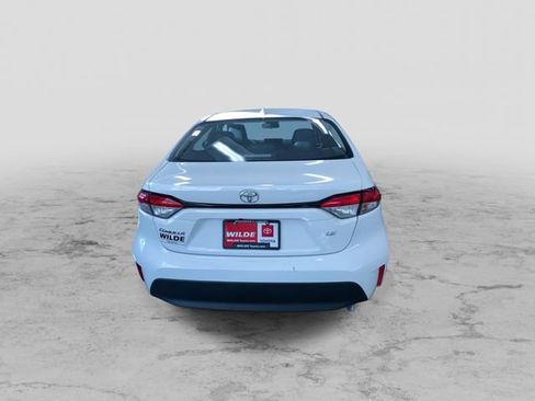 Used 2025 Toyota Corolla LE image 8
