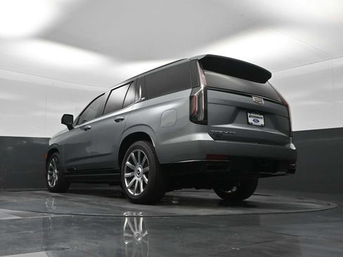 Used 2023 Cadillac Escalade Sport Platinum AWD/4WD image 32