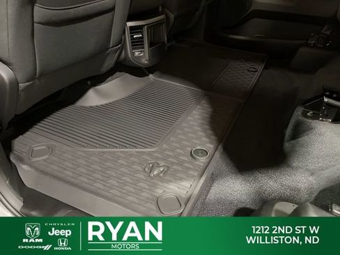 New 2026 RAM 1500 4x4 Crew Cab image 21