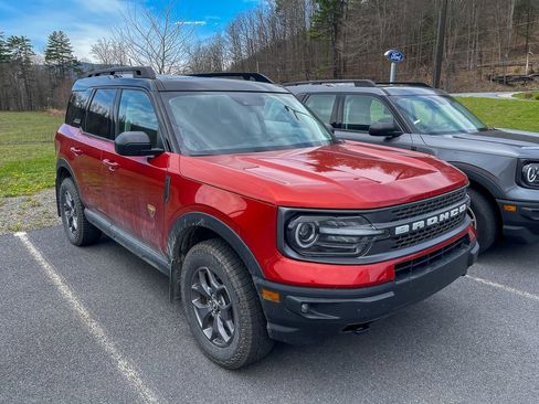 Used 2022 Ford Bronco Sport Badlands w/ Premium Package image 2