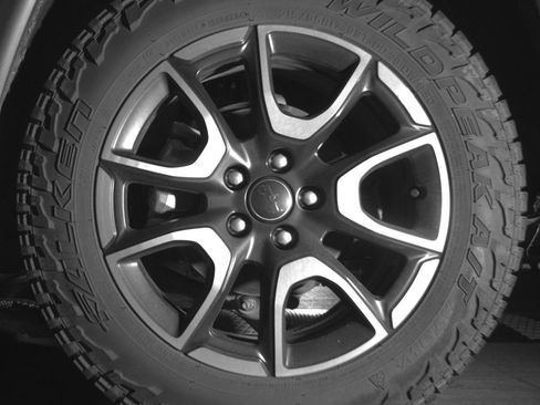 Used 2025 Jeep Compass Trailhawk AWD/4WD image 14