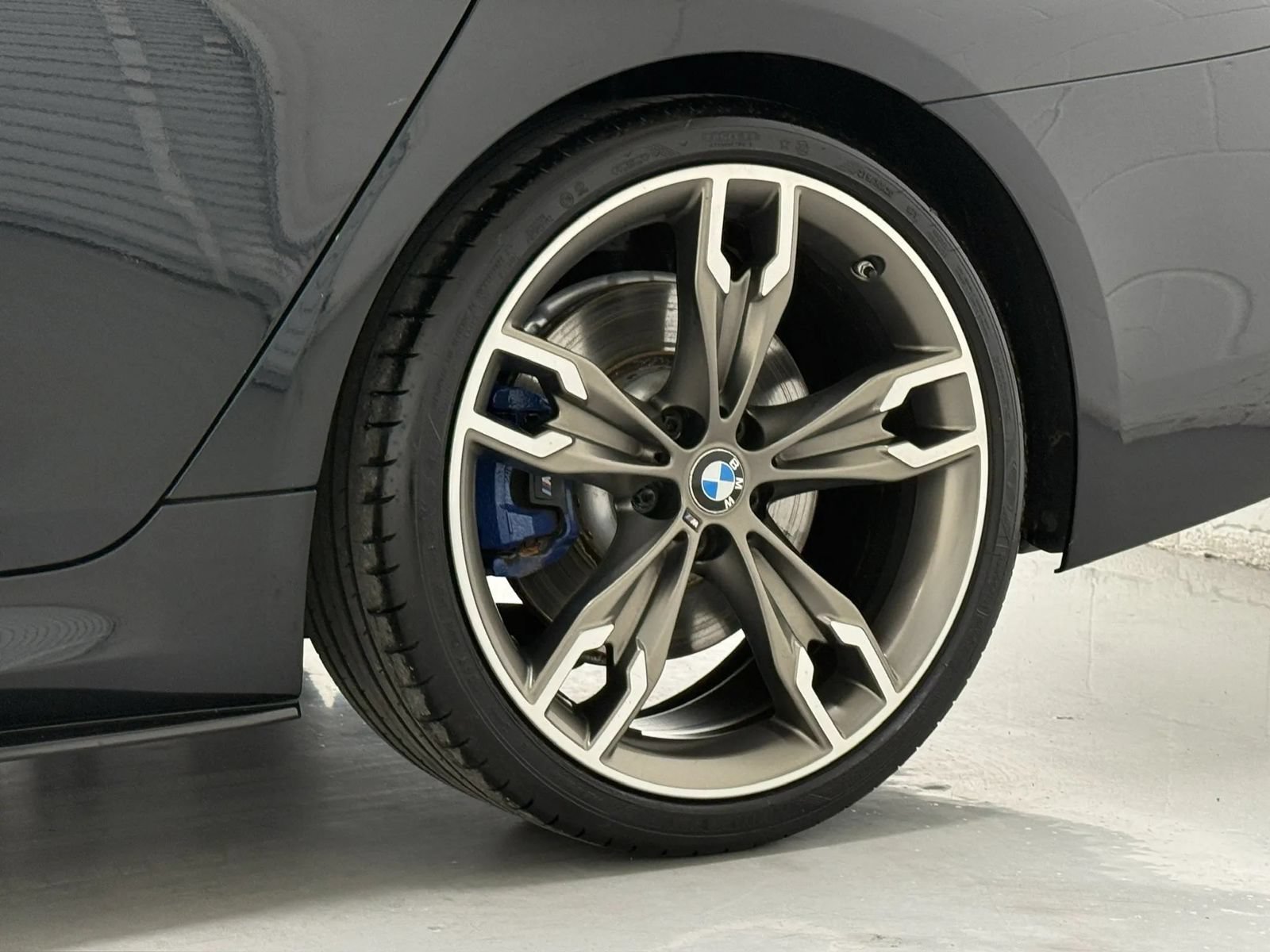 Used 2018 BMW M550i xDrive AWD/4WD image 38