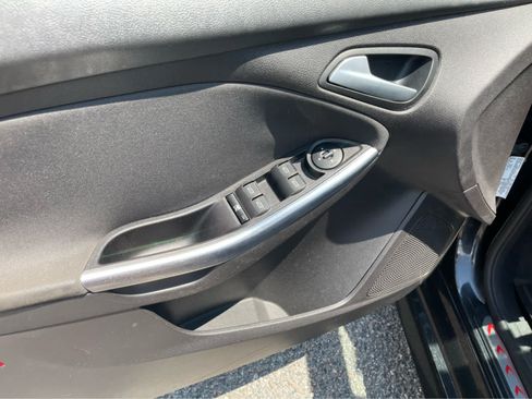 Used 2014 Ford Focus ST w/ Equipment Group 202A FWD image 11