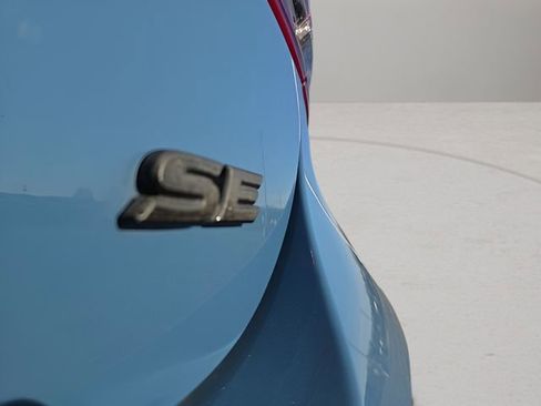 Used 2023 Toyota Camry SE w/ Cold Weather Package image 17