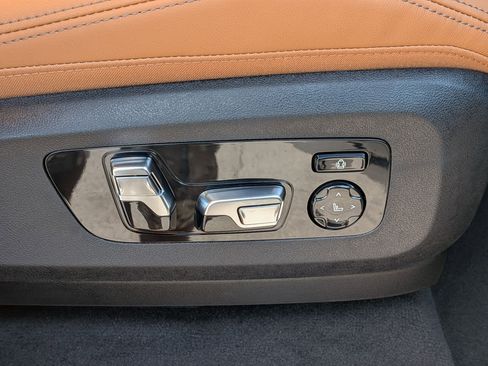 New 2026 BMW X5 sDrive40i w/ Climate Comfort Package image 39