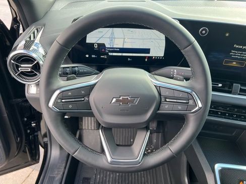 New 2026 Chevrolet Equinox LT w/ Convenience Package II image 9