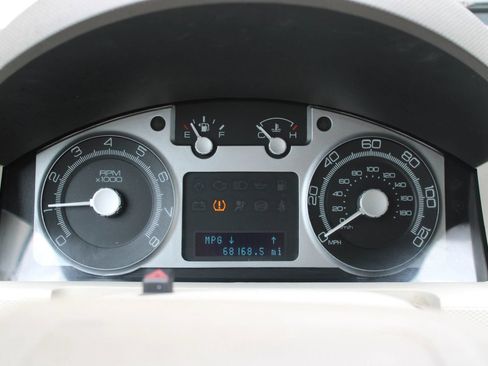 Used 2009 Mercury Mariner Premier FWD image 12
