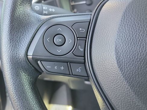 Used 2025 Toyota Corolla LE image 25