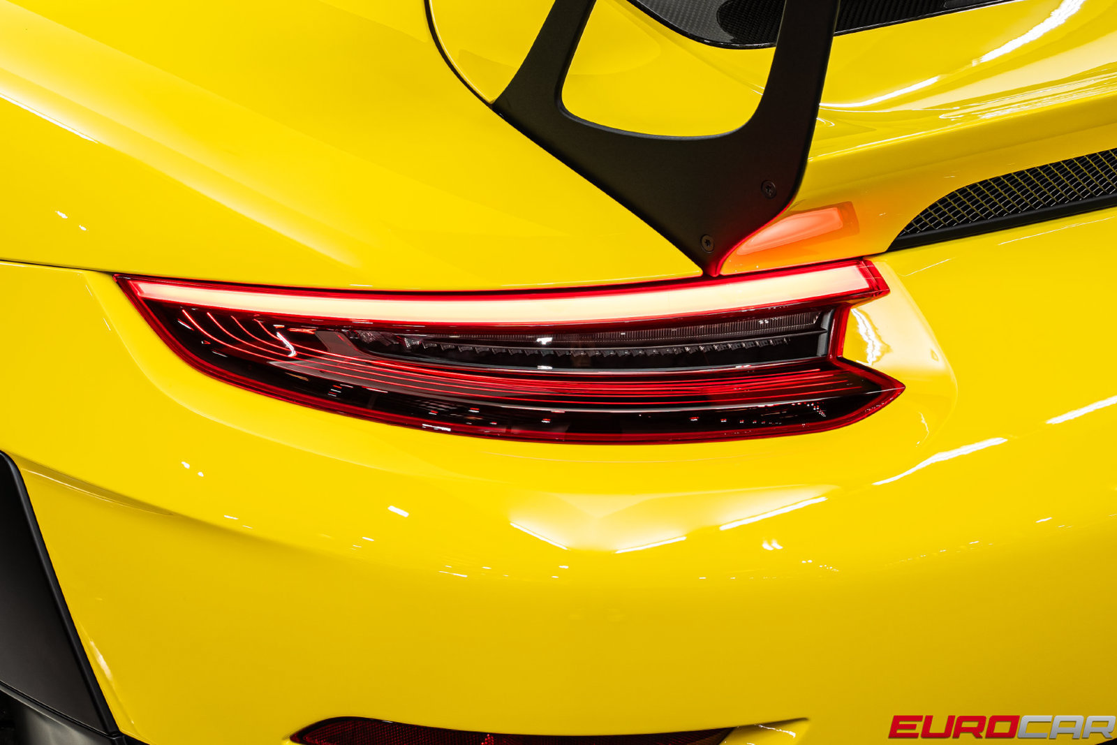Used 2019 Porsche 911 GT2 RS RWD image 27