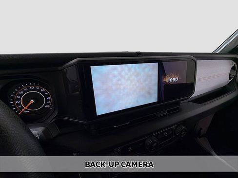 Used 2024 Jeep Wrangler Sport image 4