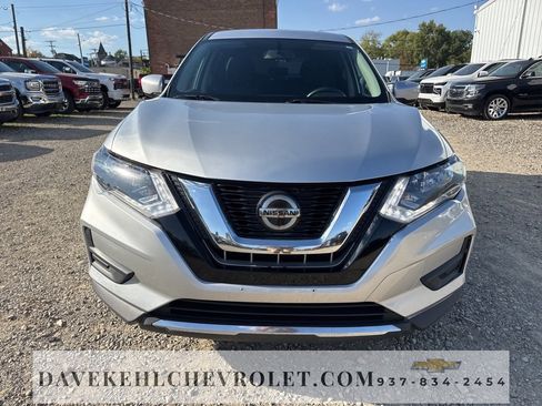Used 2018 Nissan Rogue S image 6