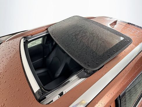 Certified 2025 Lexus UX 300h FWD w/ Accessory Package (Z2) image 22