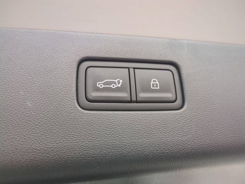 New 2026 Hyundai Ioniq 9 SE AWD/4WD image 15