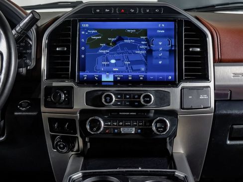 Used 2022 Ford F250 Platinum w/ FX4 Off-Road Package AWD/4WD image 23