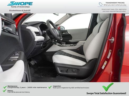 Used 2025 Mitsubishi Outlander SE FWD image 12