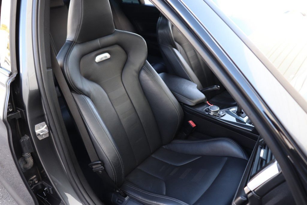 Used 2016 BMW M3 w/ Executive Package RWD image 32