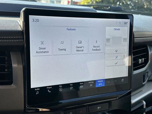 Used 2024 Ford Expedition Platinum image 29