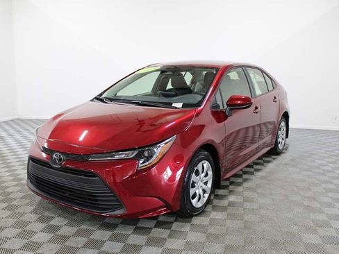 Certified 2023 Toyota Corolla LE FWD image 2