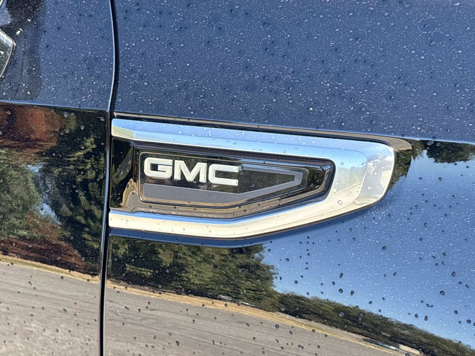 Used 2022 GMC Yukon Denali AWD/4WD image 11