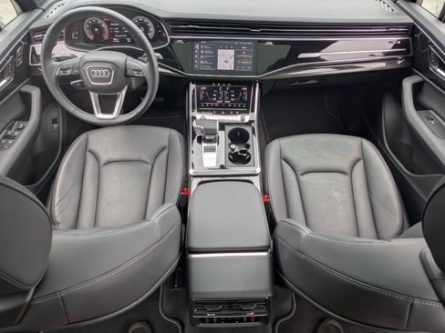 Used 2025 Audi Q7 3.0T Premium Plus w/ Premium Plus Package AWD/4WD image 24